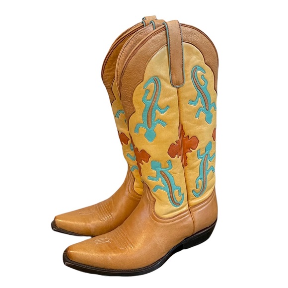 Lane Boots Shoes - “SALE” LANE Boots Iguana Embroidered Tan Leather Cowgirl Boots 6